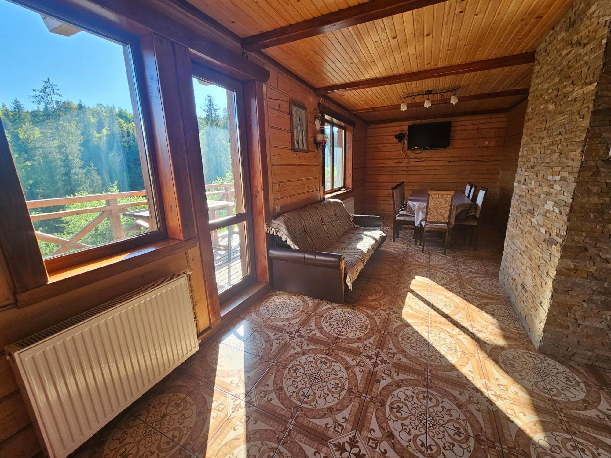 Villa Barvy Karpat Slawske Exterior foto