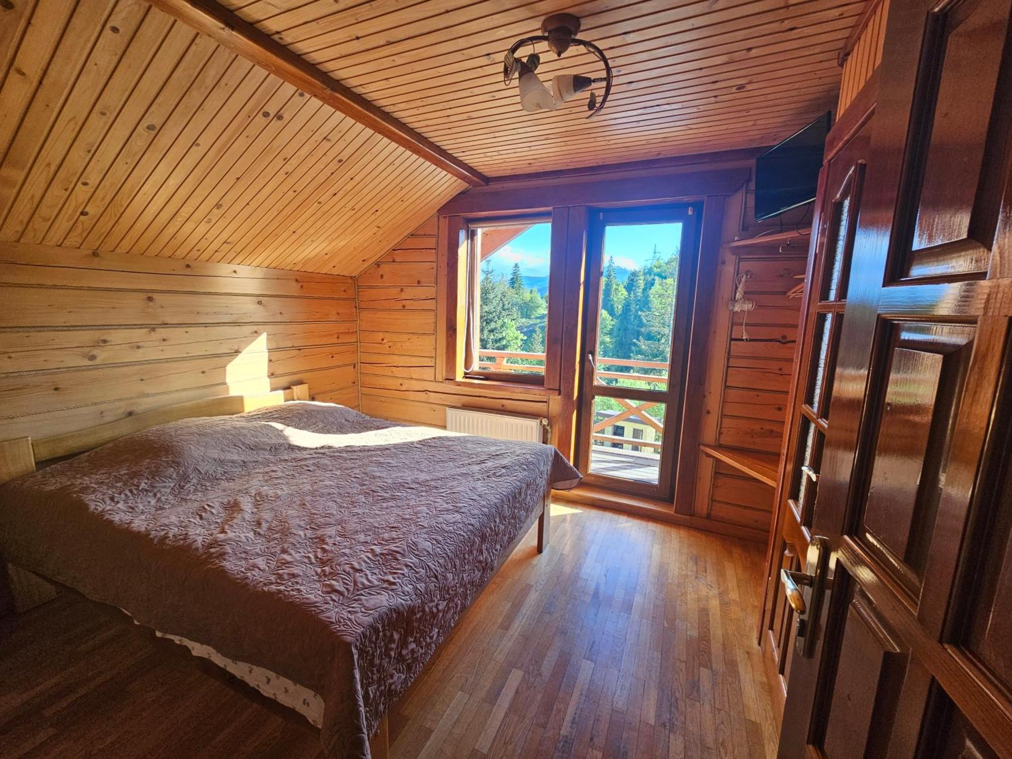 Villa Barvy Karpat Slawske Exterior foto