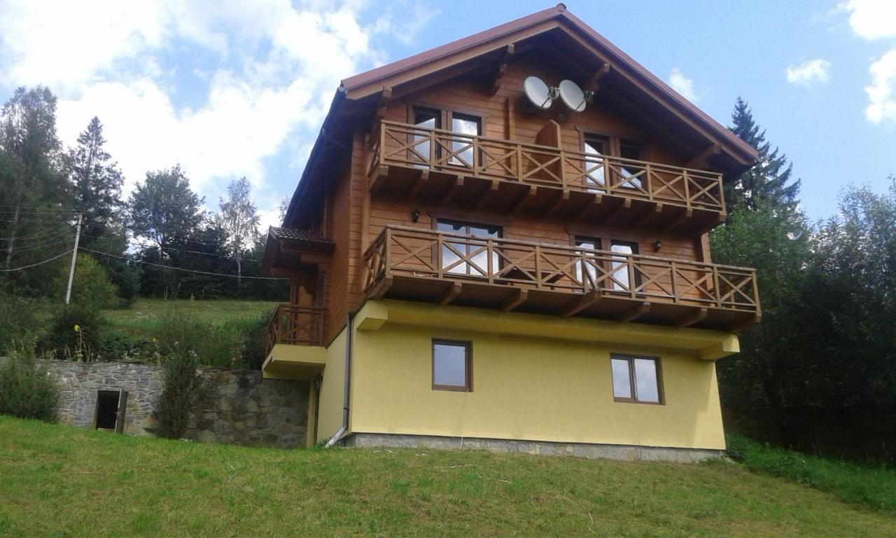 Villa Barvy Karpat Slawske Exterior foto