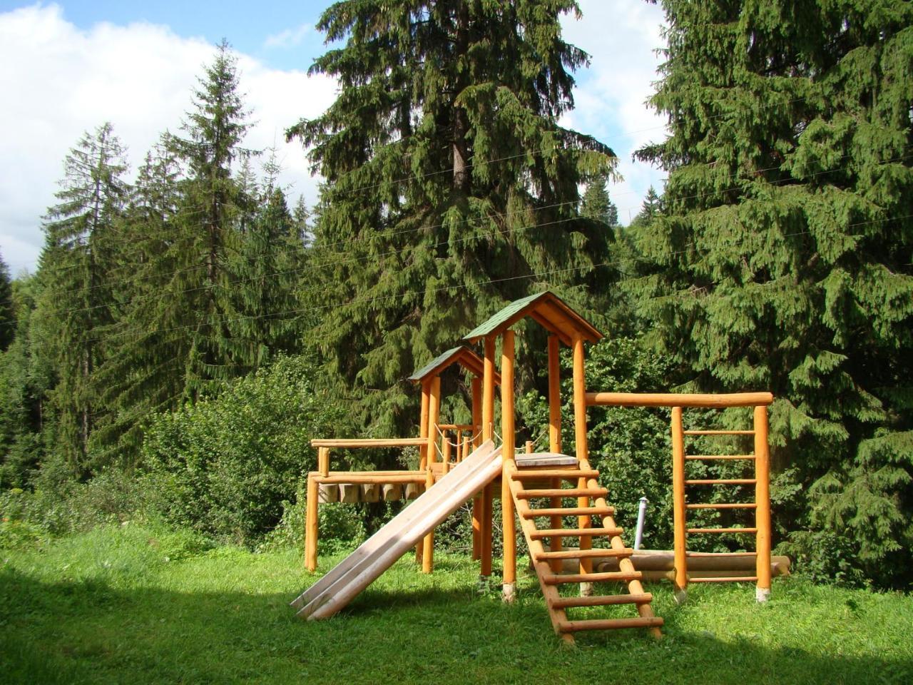 Villa Barvy Karpat Slawske Exterior foto